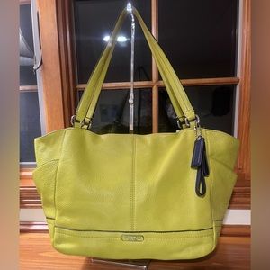 Coach Mellow Yellow!!Shoulder Bag